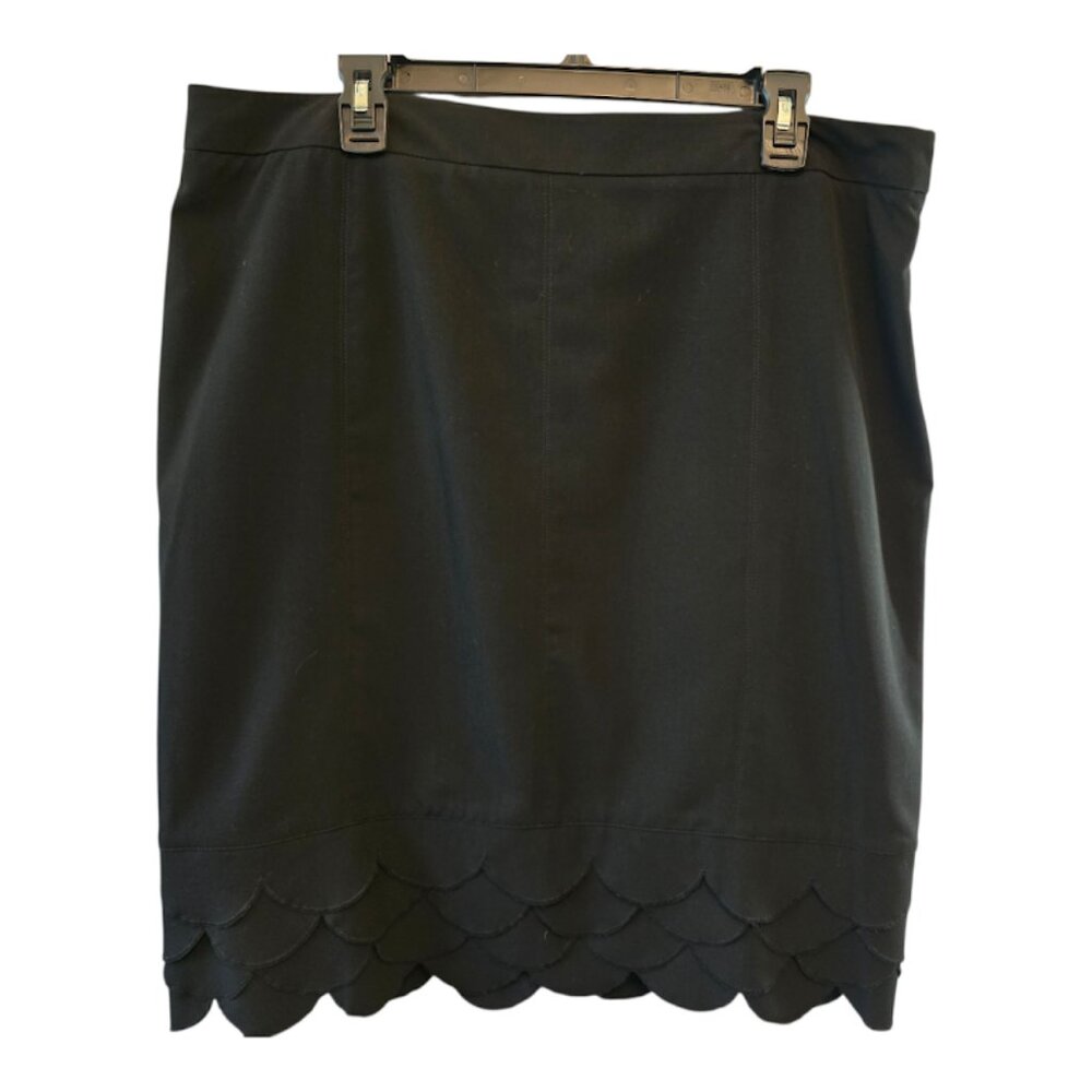 SHARAGANO STUDIO BLACK SKIRT SIZE 16 SCALLOPED LAYERED HEM SIDE ZIP BACK VENT